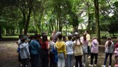 OSNOVCI UČILI O ZAŠTITI ŽIVOTNE SREDINE: Radionica za đake u Velikom parku u Kikindi (FOTO)