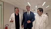NOVOSTI SAZNAJU: Predsednik Vučić obišao povređene u masakrima u Ribnikaru i Malom Orašju (FOTO, VIDEO)
