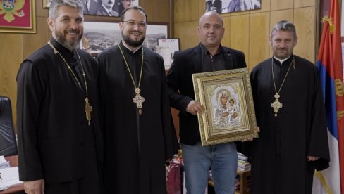 ČESTITKE NOVOM PREDSEDNIKU: Sveštenstvo crkve Svete Petkeu Pljevljima posetilo Daria Vraneša