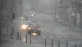 НАРАНЏАСТИ МЕТЕОАЛАРМ НА СНАЗИ: Србију данас очекују обилне падавине, биће и града
