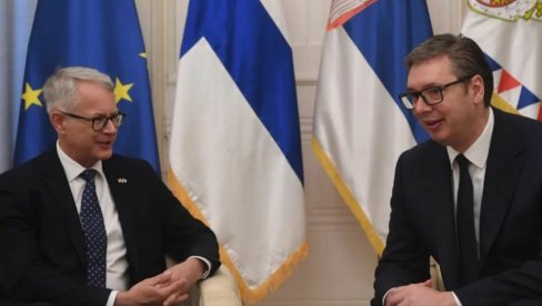 OPROŠTAJNA POSETA AMABASADORA FINSKE: Vučić se zahvalio Lahdevirti na posvećenosti, razgovarali o unapređenju saradnje (FOTO)