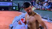 SRBIN IZNEDRIO SVETSKU MISTERIJU! Kakvo ovo čudo Novak Đoković ima na Rolan Garosu?! (FOTO / VIDEO)