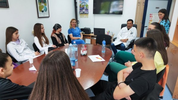 МЛАДИМА НА УСЛУЗИ: Радионице Саветовалишта за младе у краљевачком Дому здравља