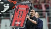 ODLAZAK VELIKOG MAJSTORA: Zlatan Ibrahimović u suzama objavio kraj karijere