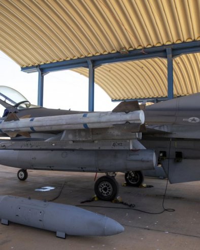 ŠEF PENTAGONA: Avioni F-16, kao i obučeni piloti, počeće da stižu u Ukrajinu ove godine
