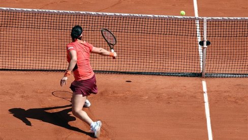 NOVO IZNENAĐENJE NA ROLAN GAROSU! Nekada druga teniserka sveta nakon velikog preokreta ispala u četvrtfinalu