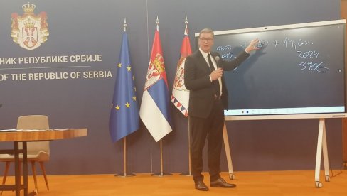 ODLIČNA VEST ZA MEDICINARE I PROSVETARE: Vučić najavio povećanje plata