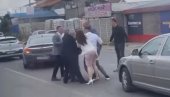 ТУЧА СВАТОВА У КАЛУЂЕРИЦИ: Насред улице, жене бију штиклама