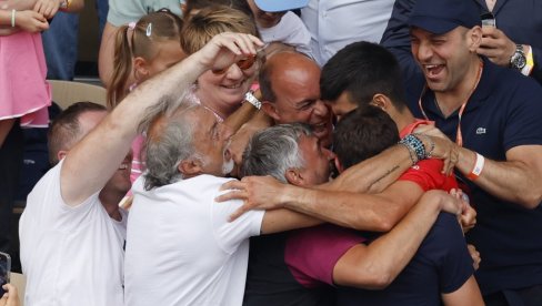 KAKVA EMOCIJA: Ovo je Novak Đoković prvo uradio nakon što je pokorio teniski svet