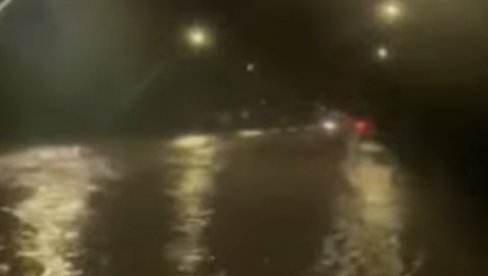 КИША НЕ ПРЕСТАЈЕ: Крушевац поново под водом, река у најдужој улици у граду (ВИДЕО)