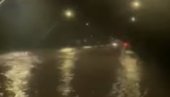 KIŠA NE PRESTAJE: Kruševac ponovo pod vodom, reka u najdužoj ulici u gradu (VIDEO)