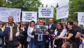 OVO ŠTO STE VIDELI JE JEDINA ISTINA: Advokat još jednom pokazao dokaze da su uhapšeni Srbi nevini (FOTO)