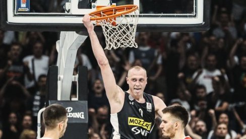 SMAILAGIĆ OTVORIO DUŠU: Otkrio šta mu je Svetislav Pešić rekao zbog neigranja na Mundobasketu 2023