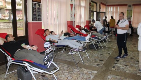 ISKAZALI HUMANOST: Meštani Resavice u akciji dobrovoljnog davalaštva krvi (FOTO)