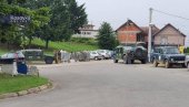 KURTIJEVI POLICAJCI POSTAVLJAJU BETONSKE BARIJERE: Prekopani i blokirani lokalni putevi u Leposaviću