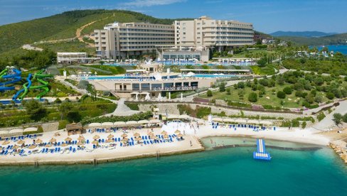 ZAPOČNITE LETO LETOVANJEM U TURSKOJ: Ovaj interesantni hotel smešten na sopstvenom poluostrvu sigurno će vas oduševiti