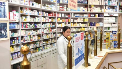 LEK MOŽE DA BUDE 13  ODSTO JEFTINIJI: Zašto se cene nekih lekova razlikuju od apoteke do apoteke