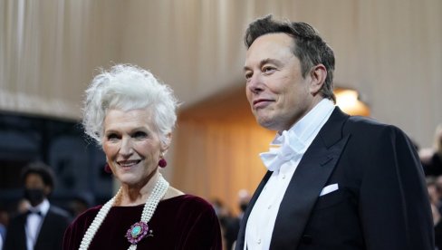 МАСК ПОРУЧИО: Тесла планира пробни рад роботаксија у Остину у Тексасу до краја јуна