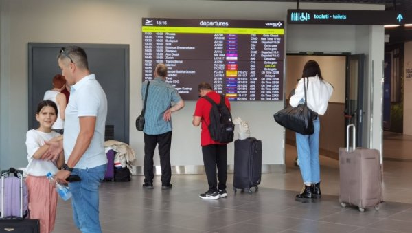 ОДШТЕТА ТЕК ПОСЛЕ ТРИ САТА КАШЊЕЊА: Каква су права путника када дође до отказивања чартер лета