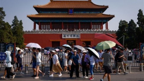 PAKLENE TEMPERATURE U KINI: Gradovi otvaraju skloništa od vazdušnih napada kao zaklon od toplote