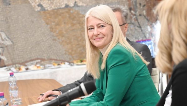 НАУЧНА САРАДЊА С КИНЕЗИМА: Министарка Јелена Беговић у посети Кини