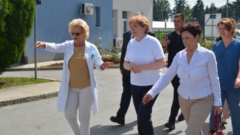 DOM ZDRAVLJA PRIMER DOBRE ORGANIZACIJE: Ministarka Grujičić u poseti Svilajncu (FOTO)