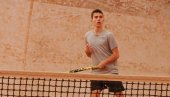 MLADI ZRENJANINAC  NA UNIVERZITETU U MISISIPIJU: Luka Uzelac, talentovani teniser Galeba, od avgusta u Americi (FOTO)