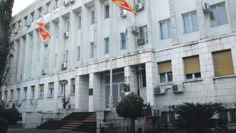 ДИПЛОМАТЕ МЕРИ ПРЕДСЕДНИК: Укинута обавеза да први Црногорац поставља амбасадоре које одреди Влада
