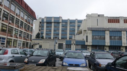ЗАШТИТНА МАСКА - ОБАВЕЗНА: У краљевачкој општој болници дозвољене посете два пута недељно