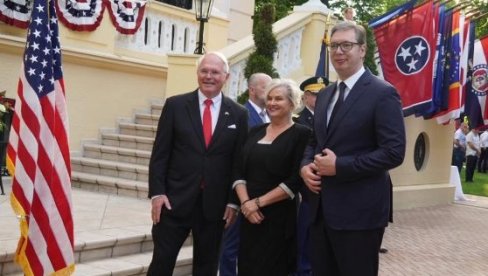 SRBIMA NA KOSOVU I METOHIJI USKRAĆENA NEOTUĐIVA PRAVA: Vučić na prijemu u ambasadi tražio da se SAD založe za dostojan život naših ljudi