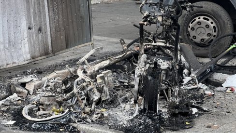 НОВОСТИ НА ЛИЦУ МЕСТА: Погледајте катастрофалне слике из Француске - видају ране након ноћних протеста (ФОТО)