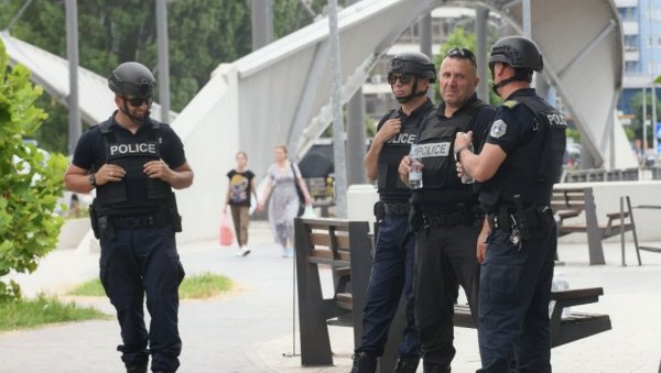 СРПСКА ЛИСТА: Приштински полицајци упали у зграду у којој су просторије Канцеларије за КиМ