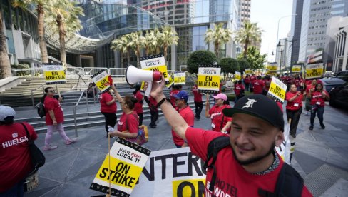 ПРОТЕСТ У ЛОС АНЂЕЛЕСУ: Хиљаде хотелских радника у штрајку, траже веће плате и бенефиције