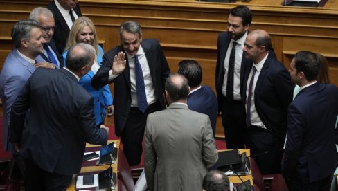 NEDELJU DANA NAKON IZBORA: Novi saziv parlamenta Grčke položio zakletvu
