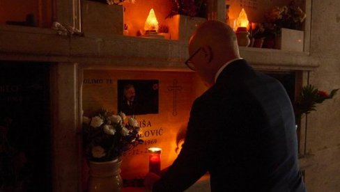 SPOKOJAN BUDI U NEBESKOJ SRBIJI: Vučević posetio mesto gde počiva Siniša Mihajlović (FOTO)