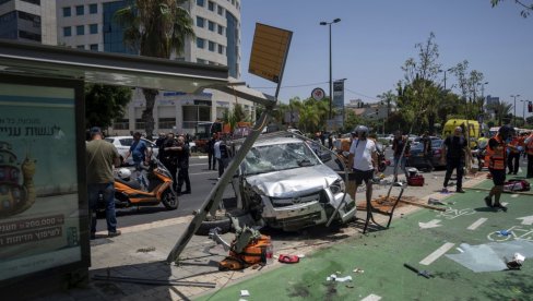 KOLIMA ULETEO U MASU, PA UBADAO NOŽEM: Najmanje sedam ranjenih u napadu u Tel Avivu (VIDEO)