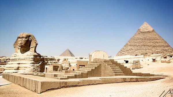 БЛАГО И ТАЈНЕ ПОТОНУЛОГ ГРАДА: Нова открића код обала Египта (ВИДЕО)