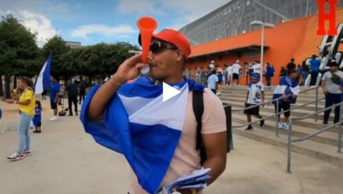 SAD: LJubitelji fudbala se okupljaju na stadionu u Hjustonu