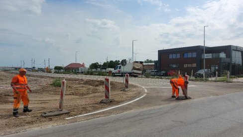 НОВИ ПУТ ПУШТЕН У САОБРАЋАЈ: Изграђена обилазница у Суботици