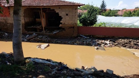 VANREDNA SITUACIJA U SEDAM SELA: Nezapamćene vremenske nepogode juče zadesile i Leskovac