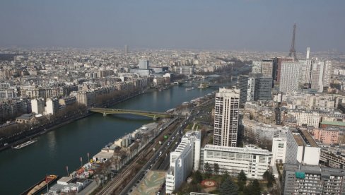 НАКОН ВИШЕ ОД 100 ГОДИНА: Парижани ће моћи да се купају у Сени