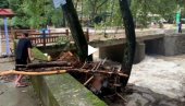 NALOŽENA JE HITNA EVAKUACIJA LJUDI: Razorne poplave i klizišta pogodila Sečuan u Kini