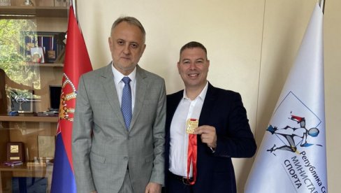 PONOSAN SAM, PREDSTAVILI SMO SRBIJU NA SJAJAN NAČIN: Ministar Gajić dočekao evropskog šampiona