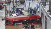 RASTE BROJ STRADALIH: Predsednik Južne Koreje krivi zvaničnike za haotičnu situaciju i poplave