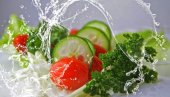 OPREZ DOK SU VISOKE TEMPERATURE: Najčešći uzrok trovanja - lisnato povrće
