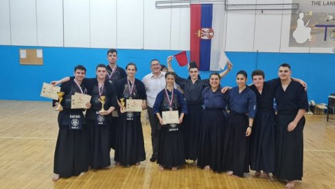 STRAHINJA ŠAMPION U KENDOU: Paraćin ima najbolji kendo klub u Srbiji