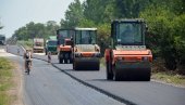 ПОТПУНА ОБУСТАВА САОБРАЋАЈА КА СЕФКЕРИНУ: Од 21. до 28. јула постављају завршни слој асфалта