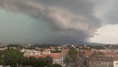 APOKALIPTIČAN SNIMAK: Zagreb nestao u svega par sekundi, smrtonosno nevreme napravilo veliku štetu (VIDEO)