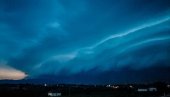 UPOZORENJE METEOROLOGA ZBOG NOVE SUPERĆELIJSKE OLUJE: Pali se crveni meteoalarm