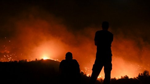 POŽAR U GRČKOJ: Vatra izbila u Aleksandropolisu u blizini zgrada